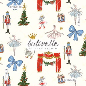 Puede incluir: Un patrón repetitivo con figuras de cascanueces, bailarinas con vestidos azul claro y rosa, árboles de Navidad verdes, cortinas de escenario rojas, tambores y lazos azules sobre un fondo blanco con el texto Butivelle Pattern Studio.