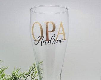 Bierglas personalisiert mit Wunschname | Glas personalisiert | Glas mit Name | Geschenkidee | Vatertag Opa | JGA | Hochzeitsgeschenk