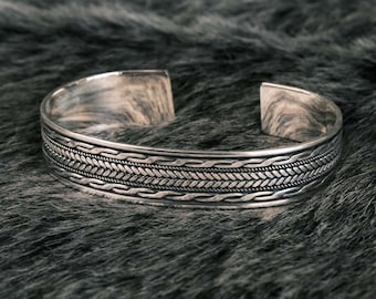 Handmade Sterling Silver Men&#39;s Cuff Bracelet: Adjustable Design