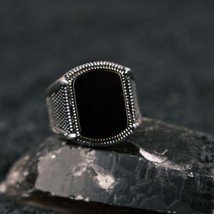 Herren schwarzer Onyx Silberring, handgefertigte 925 Sterling Stein Band, handgemachter Silberring, Weihnachtsgeschenk, Neujahrsgeschenk, oxidierter Silberring