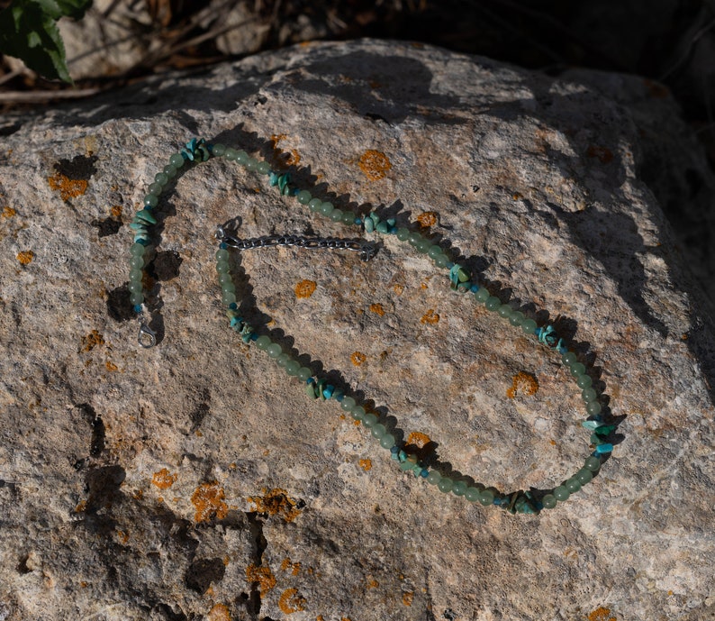 Tiny Gemstone Necklace, Beaded Adjustable Choker, Healing Gemstones imagem 4