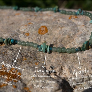 Tiny Gemstone Necklace, Beaded Adjustable Choker, Healing Gemstones imagem 2