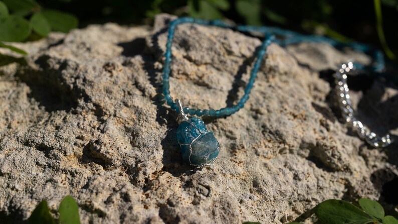 Apatite Tiny Pendant Necklace, AAA Quality Stone, Throat Chakra Necklace, Anxiety Necklace image 2