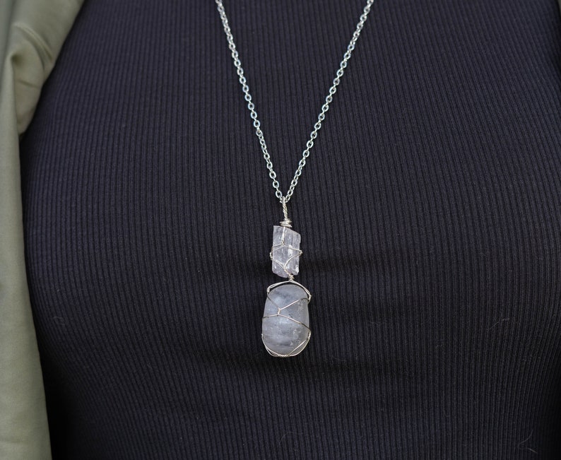 Kunzite Pendant Necklace, Healing Jewelry image 3