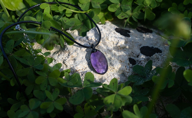Amethyst Pendant, Healing Stone Jewelry, Calming Necklace zdjęcie 4