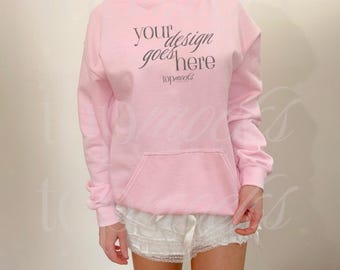 Gildan 18500 Mockup, 18500 Hoodie Mockup Rosa, Sweatshirt Hoodie Mockup, Trendig G 18500 Mockup Riktig Modell Mockup Livsstil Estetisk Mockup