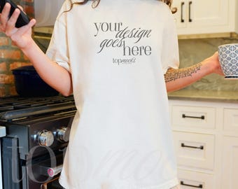 Comfort Colors C1717 Mockup, C1717 Ivory Oversized Shirt Mockup, Tshirt Mockup Woman, Real Mockups, Aesthetic Mockup, y2k Selfie Mockup