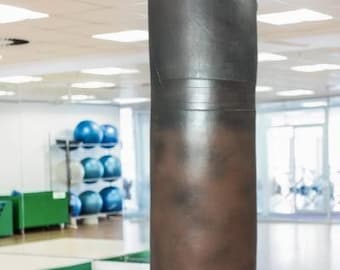 Saco de boxeo de cuero marrón oscuro, saco de arena vintage de piel de vaca para entrenamiento de MMA.