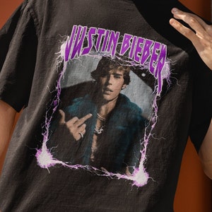 Justin Bieber T-Shirt - Justin Bieber Shirt - Justin Bieber Tee - Vintage Shirt - Pop Shirt - Rock Shirt - Unisex Heavy Cotton Tee