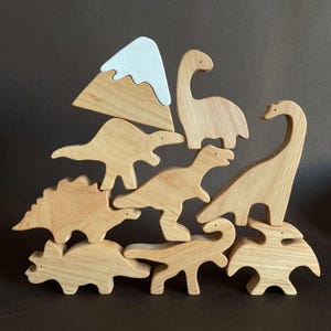 Simple design Jurassic period wooden dinosaurs animals toys for toddler