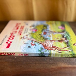 Rand McNally Wonderful World Word Book - 1978 Hardcover Illustriertes Kinderbuch zur Naturgeschichte - Illustriert von Tony Hutchings
