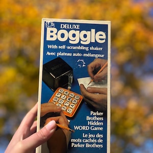Vintage 1976 Boggle Game: Parker Brothers Classic Word Game