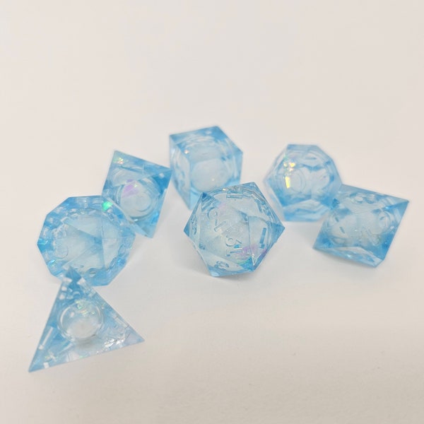 The Wisp (blauwe) dobbelstenenset met vloeibare kern [7]