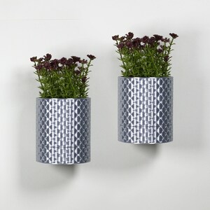 Wall Plant Pot with Hidden Drip Tray Quilted Plant Pot Prata