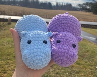Customizable crochet hippo plushie