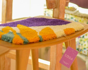 Dos mini alfombras hechas a mano. Pack 2 para sillas o bancos. Almohadas, decoración del hogar. Alfombras de piso