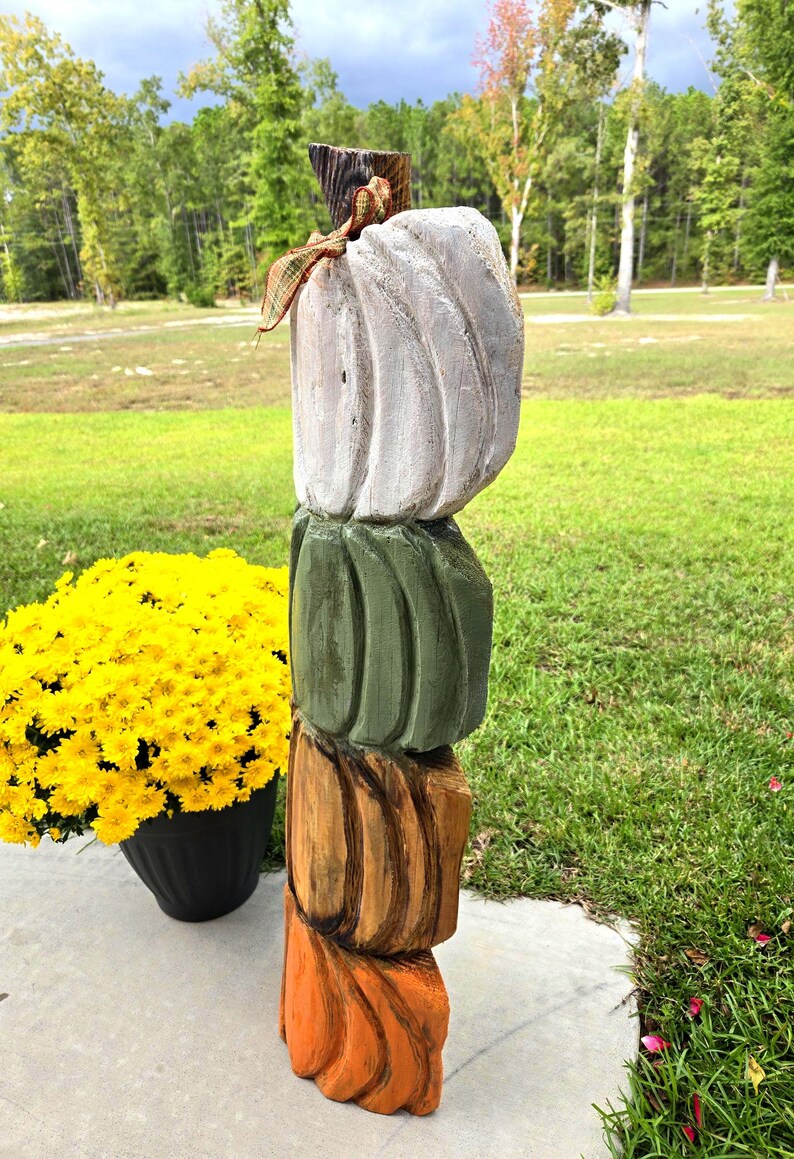 Desecnding Rder Chainsaw Carved Pumpkin Stack Sculpture, Rustic Fall Decor - Etsy