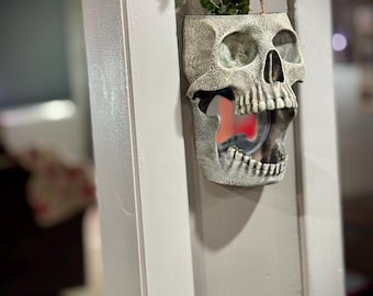 Macetero y espejo de pared con calavera: elegancia gótica impresa en 3D