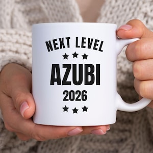 Taza divertida de aprendiz, comienzo de aprendiz en 2026, idea de regalo, cumpleaños de aprendiz, profesión, formación, trabajo, frase, café, taza de cerámica, té