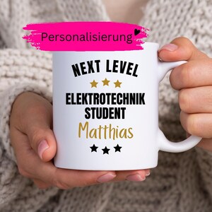 Taza personalizada para estudiante de ingeniería eléctrica, nombre de estudiante, estudios de ingeniería, hombre, regalo universitario, mujer, semestre, amigo universitario, tecnología, taza de café