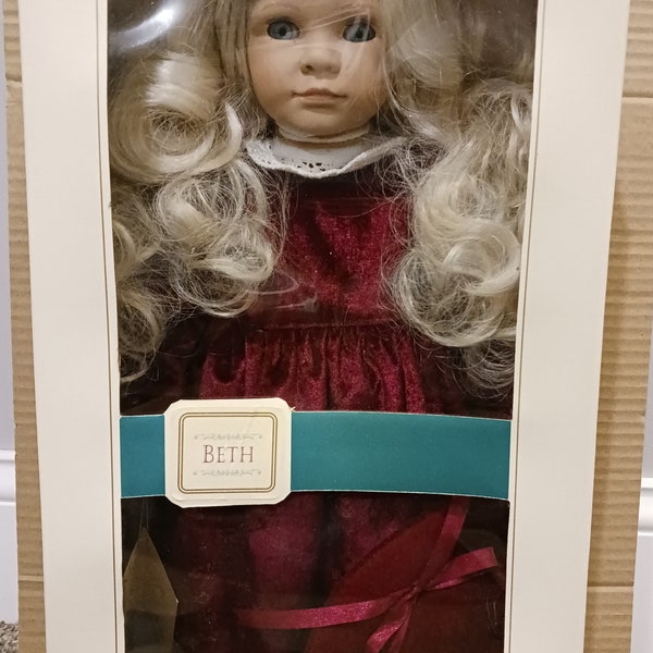 Vintage, Heidi Ott, Best Friends doll "Beth" 1996, Rare Handpanted, w/ Certificate of Authenticity