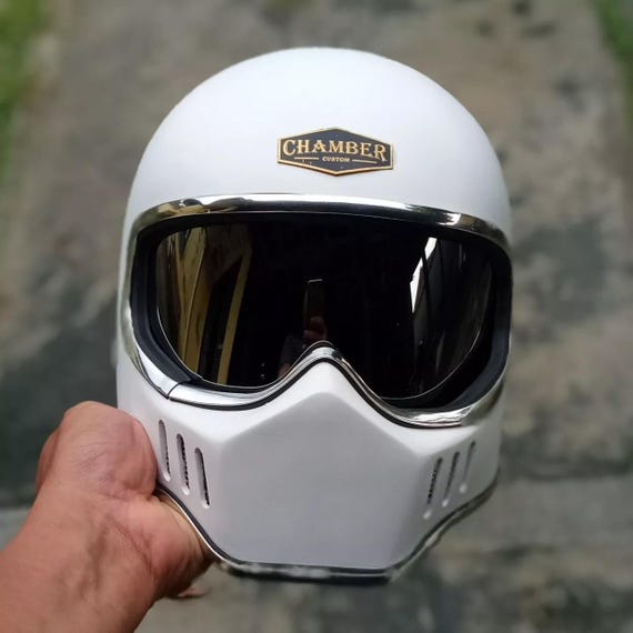 custom white motorcycle helmet Custom White Motorcycle Helmet: Cafe Racer, Chopper, Bobber