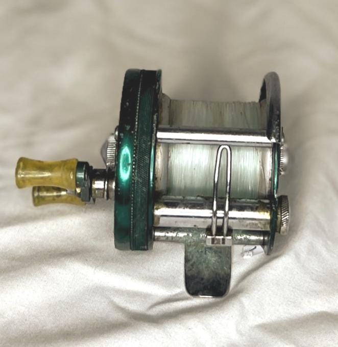 Vintage Shakespeare Sportcast 1973 Fishing Reel | Classic Baitcast