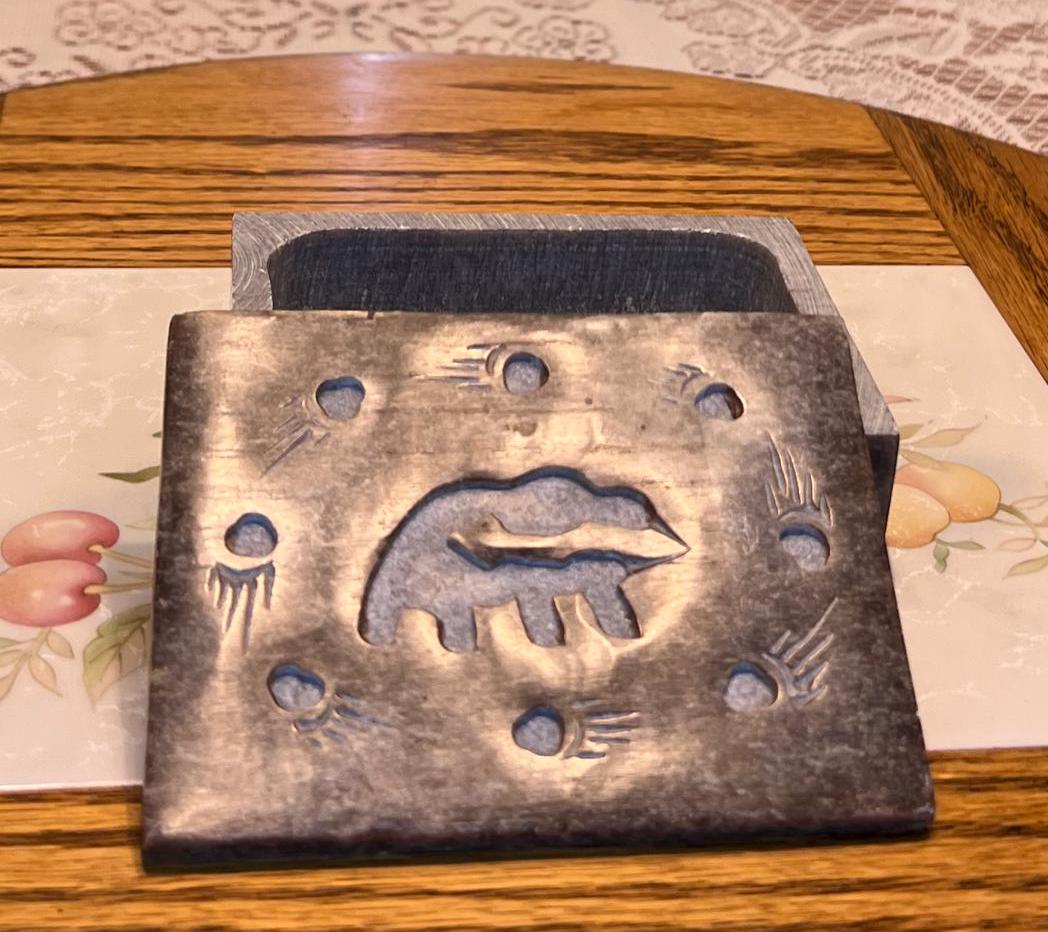 ソープストーン石掘り熊 ヴィンテージ雑貨 小物入れ 手彫りのソープ