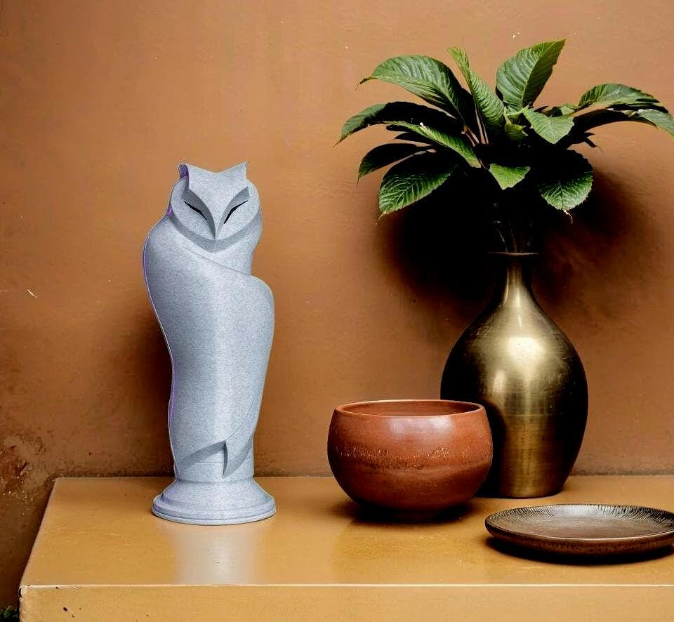 Minimalist Owl Statue, Elegant Home Decor, Bird of Prey