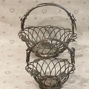Vintage Silver Plated Metal Grapevine Decorative Fruit Basket/Decorative Metal Basket/Basket With Handle