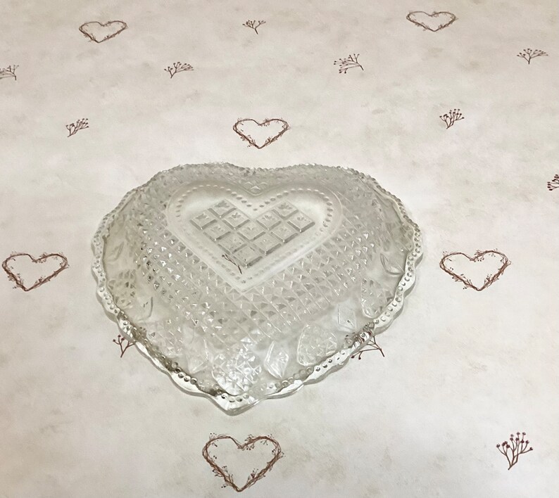 Vintage Avon Heart Shaped Pressed Glass Trinket Jewelry Ring Dish image 5