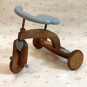 Teddy Bear with Tricycle Tucker＆Walther Vintage 1997 Avon Cycling Santa Teddy Bear Riding Bike