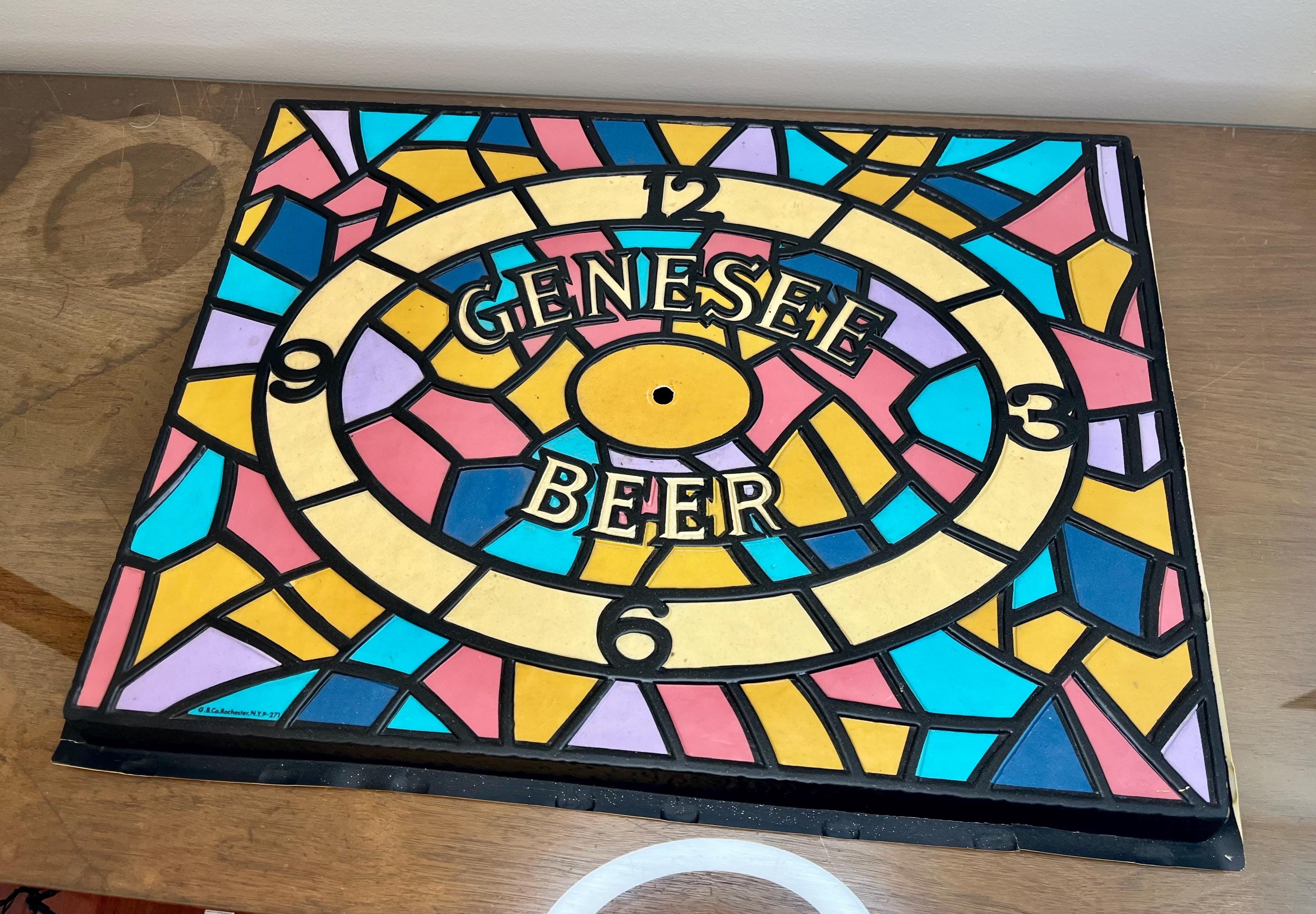 Vintage Genesee Beer Light-up/backlit Shadow Box Bar Sign W/clock Vintage Genesee Beer Light-up/backlit Shadow Box Bar Sign W/clock
