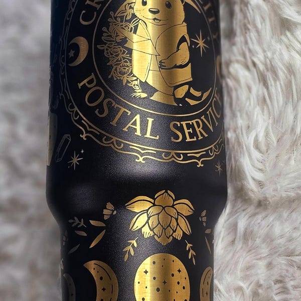 Copo Crescent City de 40 oz com alça, preto e dourado
