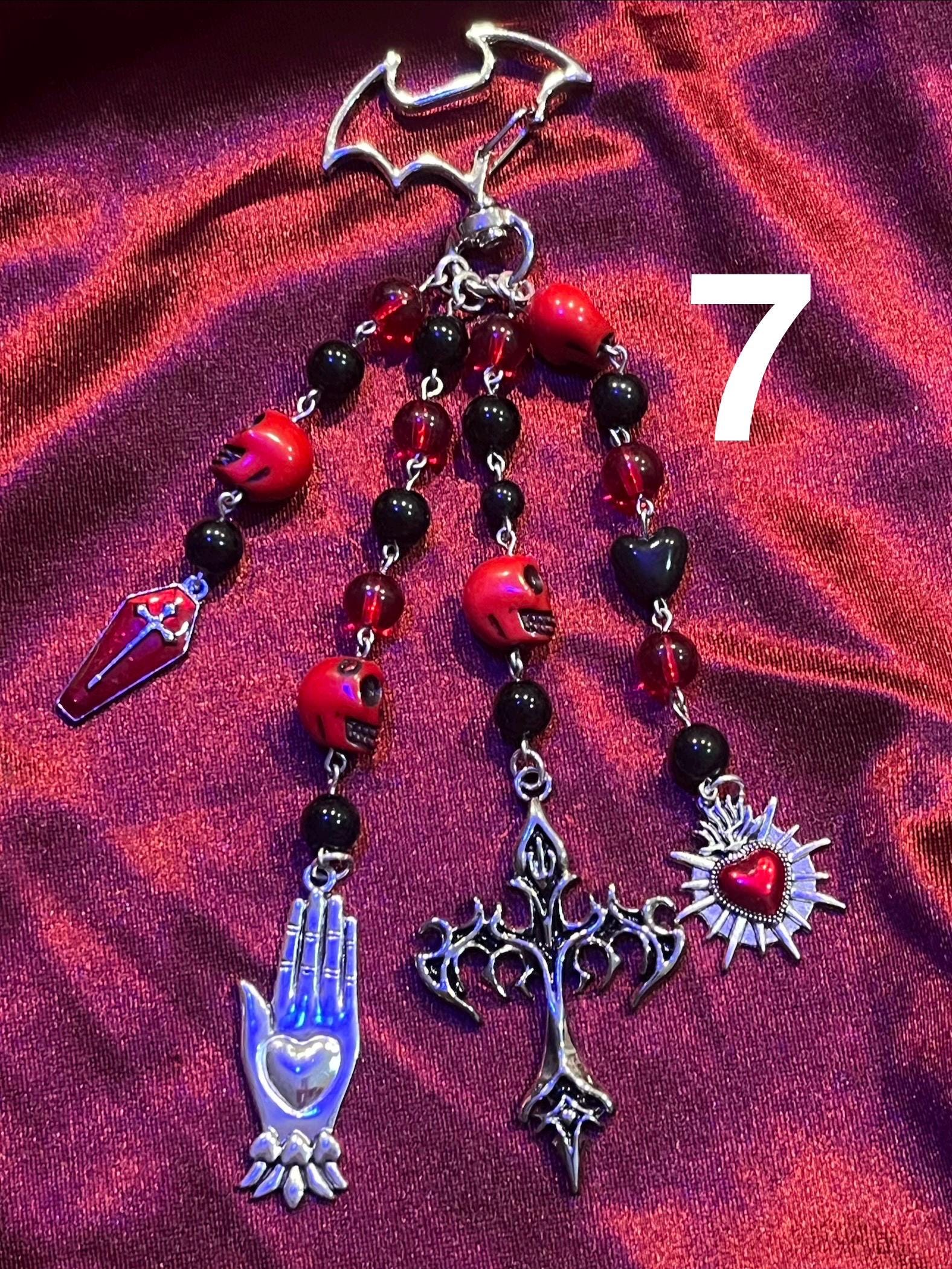 Sacred Heart Gothic Keychains - Etsy