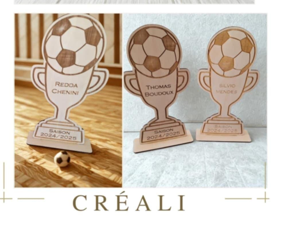 Trophée Larius Coupe Football – 23 Cm, 278 G, Socle En Pierre, Personnalisable – Pour Tournois, Anniversaires Ou Récompenses