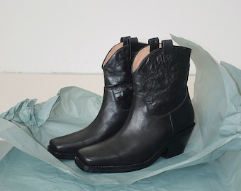 Rebellious Lady | Women's Retro Black Leather Ankle Boots | Aesthetic Square Toe Winter Boots for Women Comfortable Footwear | Western Boots