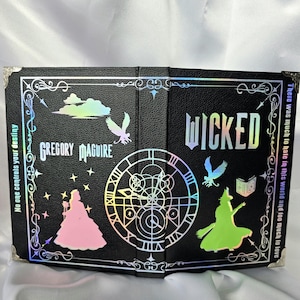 Wicked by Gregory Maguire | Hardcover Special Edition | Valentine&#39;s Gift | Painted Edges | Faux Leather | Holographic | Limited Edition