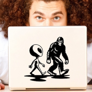 Decal - Bigfoot & Alien – Cryptid / UFO Vinyl Sticker | Waterproof/Weatherproof for Car, Laptop, Tumbler | Sasquatch Meets Extraterrestrial