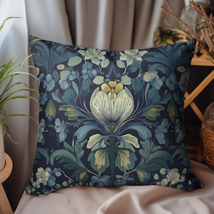 William Morris-inspired Floral Throw Pillow Cover, Vintage Cushion Cover for Home Decor, Couch Throw Pillow, Cozy Living Room Accessory