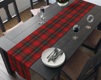 Red and Green Plaid Tartan Table Runner, Christmas Dining Decor, Traditional Holiday Table Linens, Festive Kitchen Decoration, Tablecloth