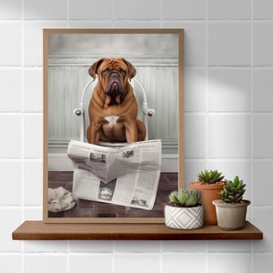 トイレで新聞を読んでいるボルドー犬の面白い A4 アートプリント