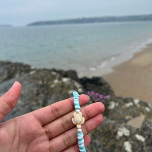 Turtle/Seashell beaded bracelet | beach vibes | summer bracelets | sea jewellery | ocean lover | sea life