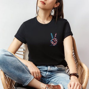 Patriotic Peace Hand Sign Tshirt, Retro American Flag Tee, Vintage Independence Day Shirt, USA Flag Gift, Patriotic Shirt, U.S. Flag Shirt