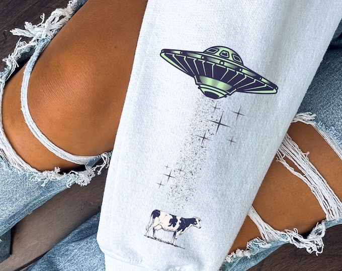 Cow Alien Abduction Crewneck Sweatshirt,  Good Gift for UFO and Alien Lovers, Minimalist UFO Shirt Sleeve Printing, Cool Alien UFO Stuff
