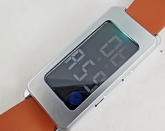 Herren Unisex Digitaluhr Silber Rechteck Gehäuse Braun Kunstleder Armband