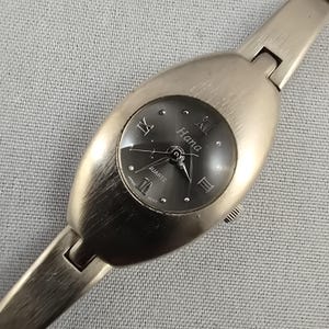 Hana Ladies Vintage Stainless Steel Watch Oval Sunburst Silver Dial 770829-0