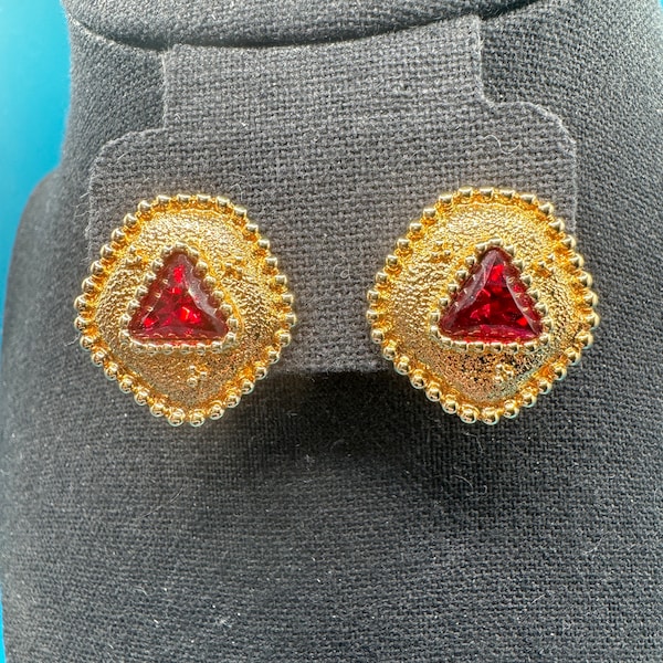 Vintage 1980's Vonelle Bold Gold Tone Ruby Red Swarovski Crystal Post Earrings - Chunky Post Earrings - Signed SAL - NWT