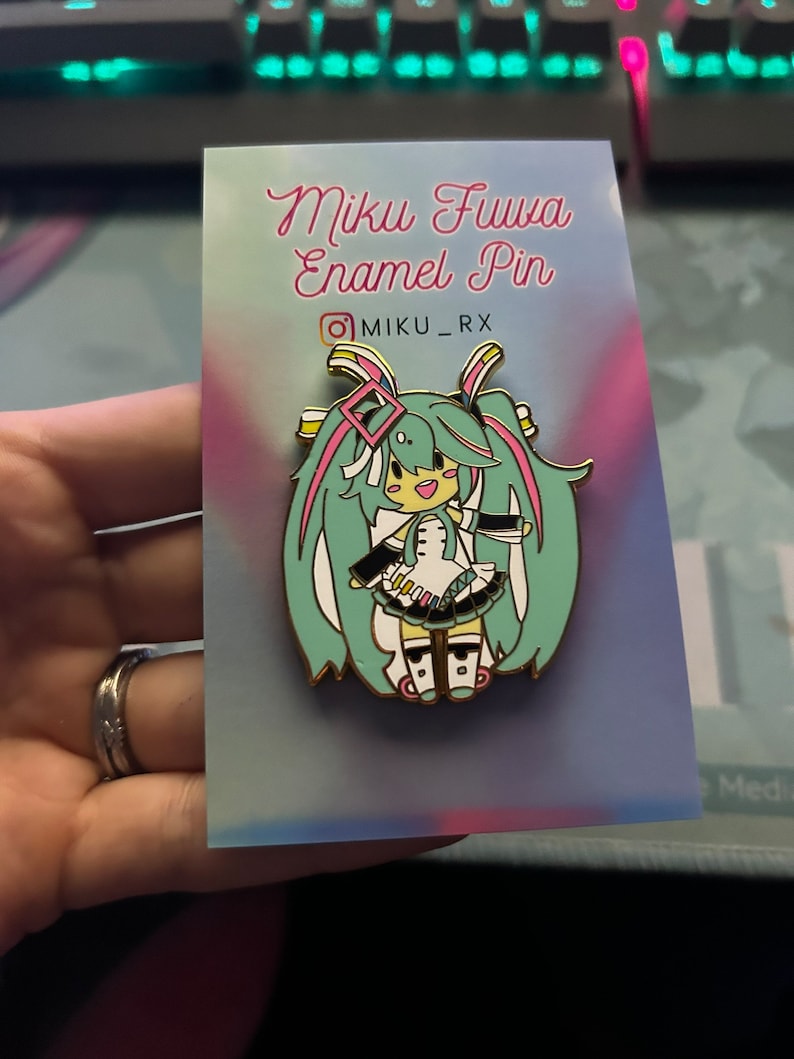 Chapa del décimo aniversario de la Expo Miku Miku Expo only