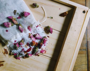 Sales de baño florales: aromaterapia para aliviar el dolor y el dolor